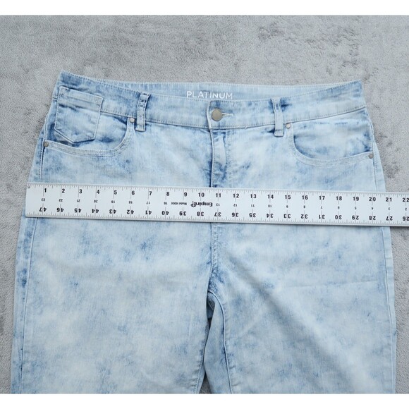 Chico's Platinum Jeans Women's 2 US 12 Blue High-Rise Ankle Denim Acid Wash - Picture 6 of 14